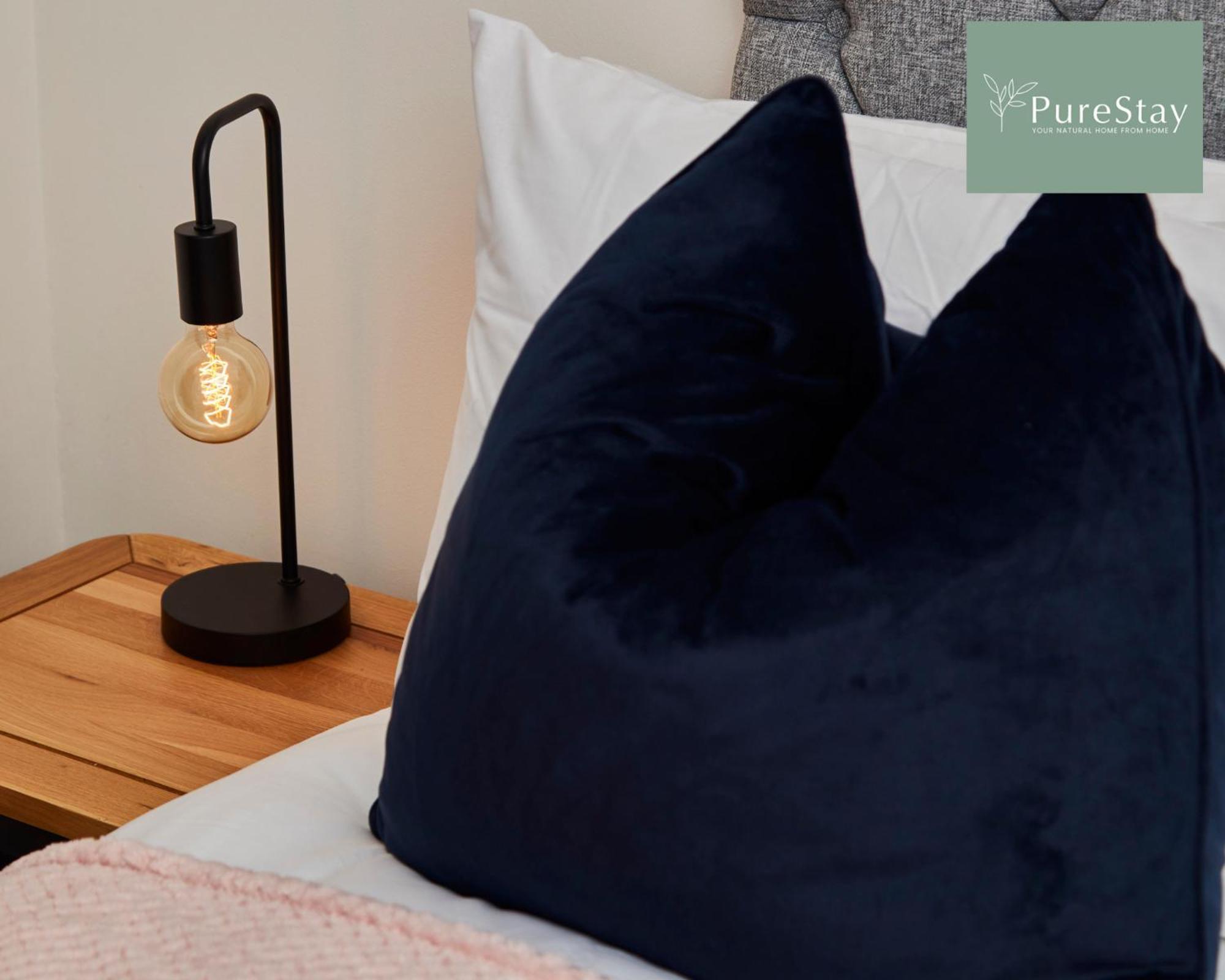 Beautiful Four Bed House By Purestay Short Lets & Serviced Accommodation Coventry With Parking エクステリア 写真