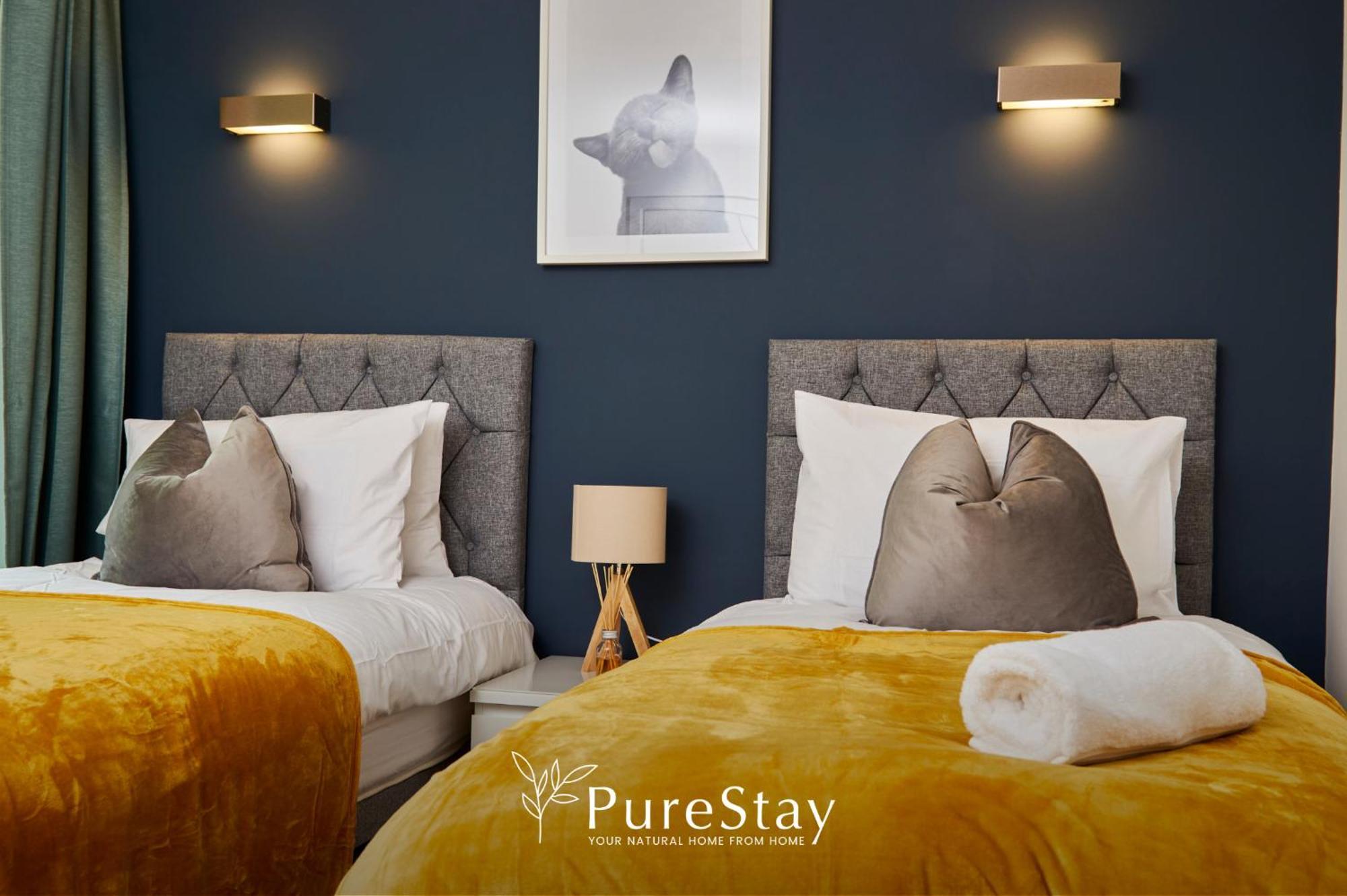 Beautiful Four Bed House By Purestay Short Lets & Serviced Accommodation Coventry With Parking エクステリア 写真